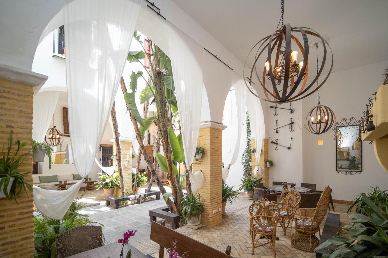 La Casa 1832 Boutique *