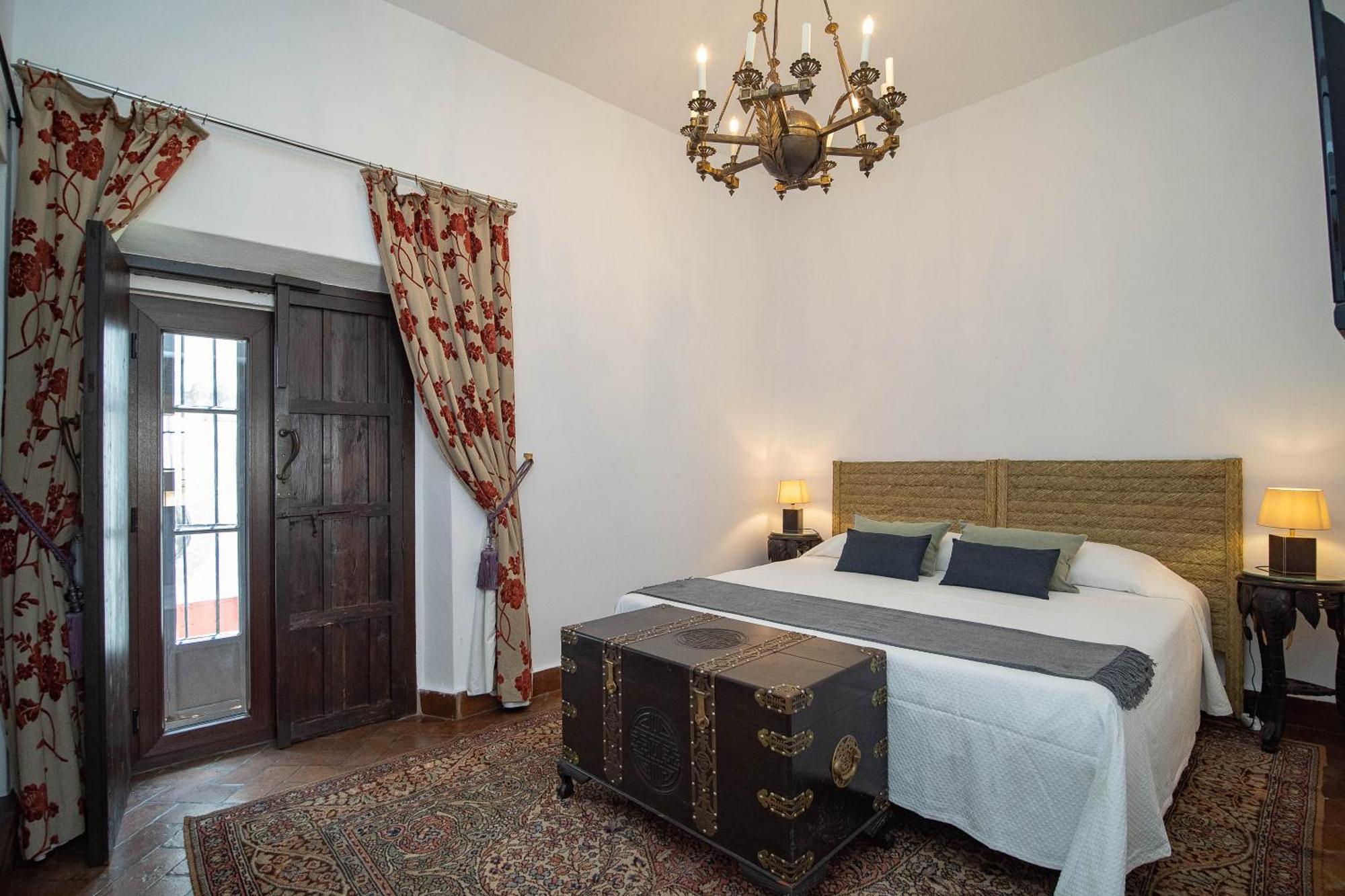 La Casa 1832 Boutique